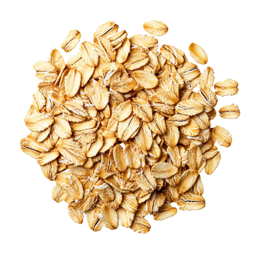 Haufen Haferflocken auf weißem Hintergrund.